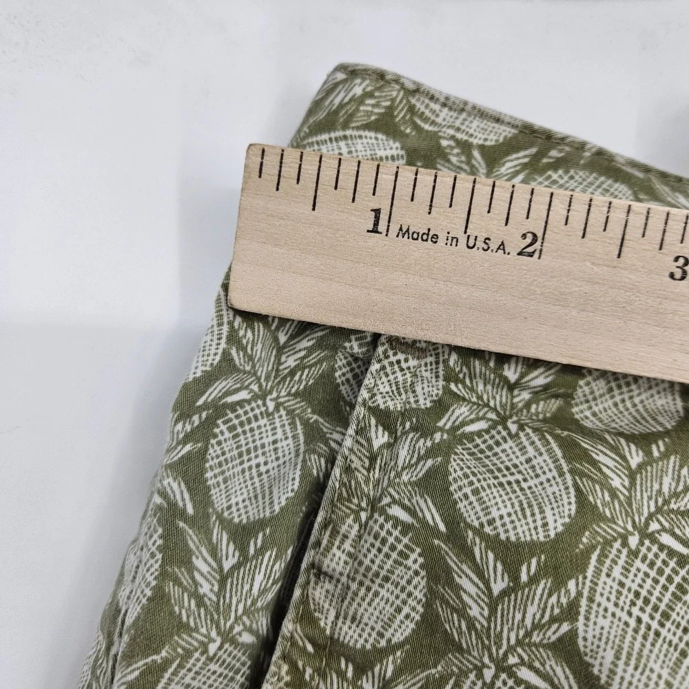 Tommy Bahama Shorts Mens 38 Chino Front‎ Casual Preppy Pineapples AOP